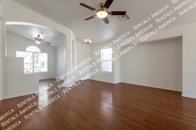 Building Photo - 53 W Del Rio St