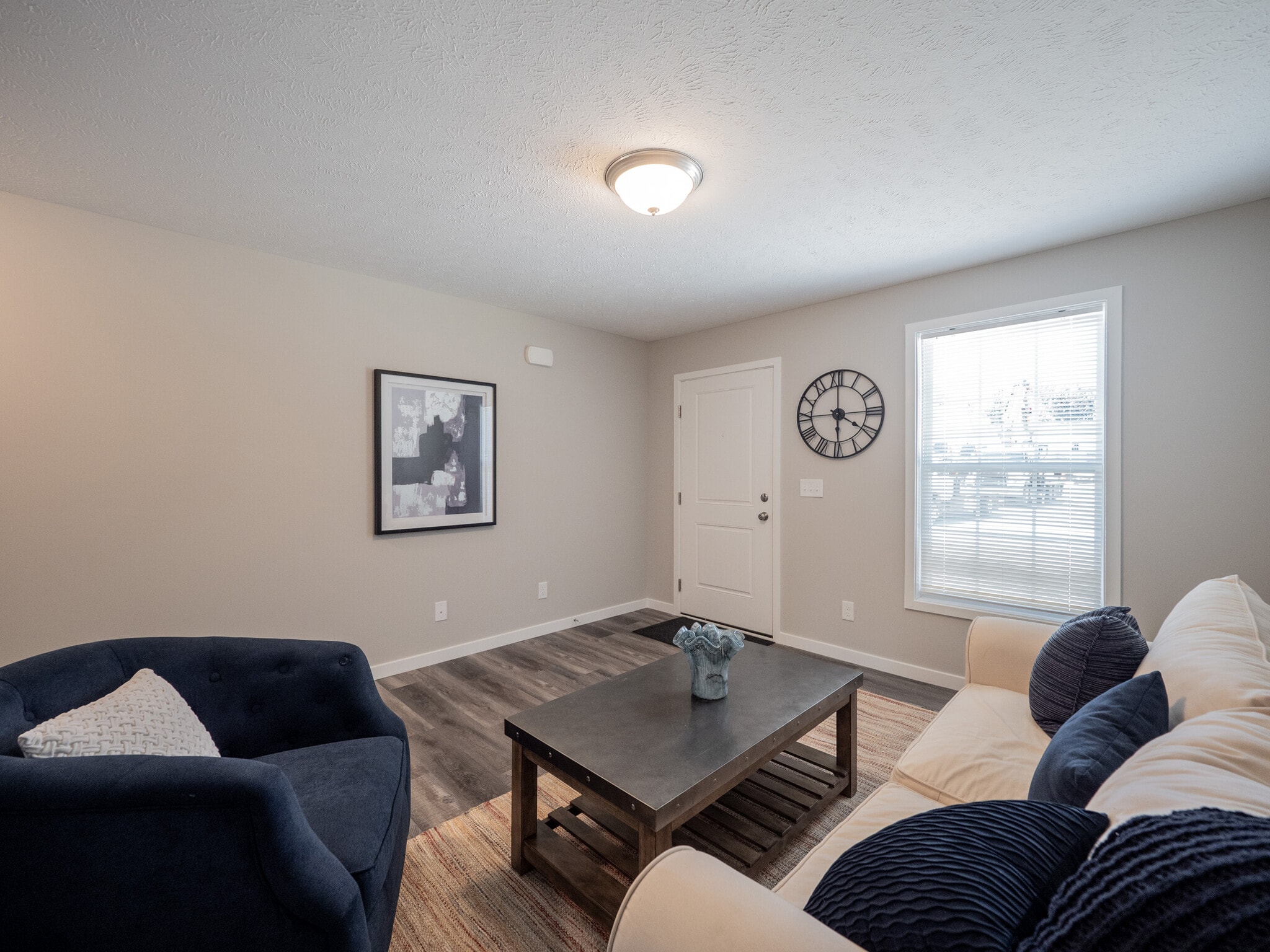 The Standard on Lakeshore – photo 3