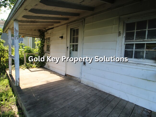 Foto del edificio - Meadowbrook 2 BR 1 BA House with 1-Car Gar...