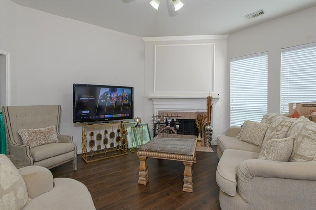Building Photo - 1610 Thunder Lake Ln