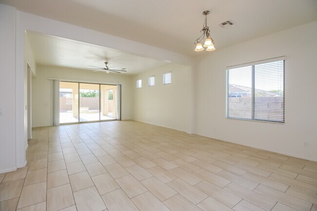 Foto del edificio - 20837 Sunset Dr