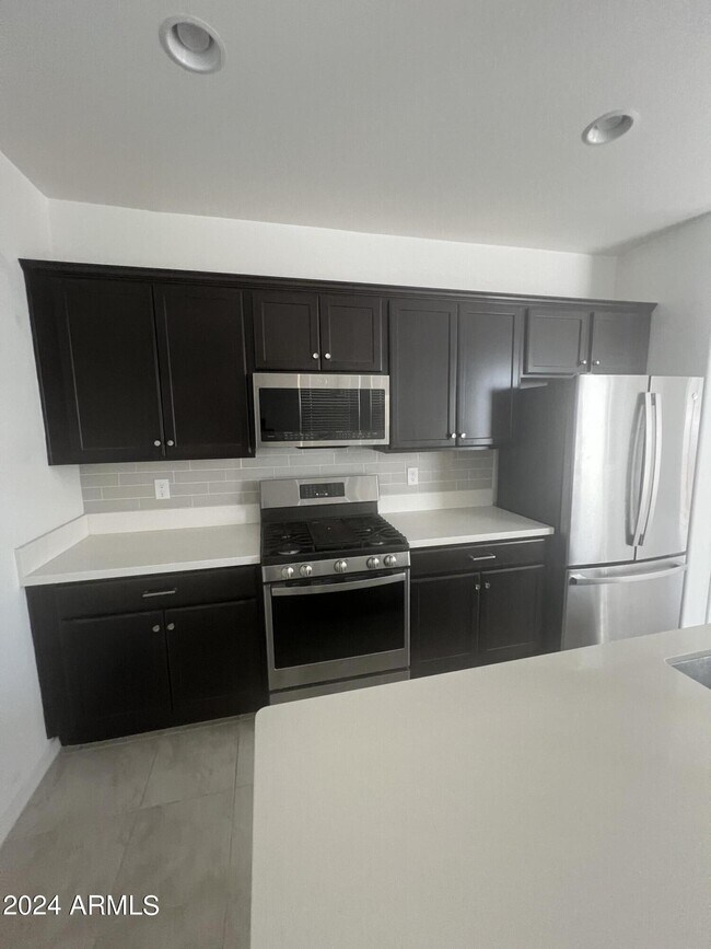 Building Photo - 14246 W Buckskin Trl