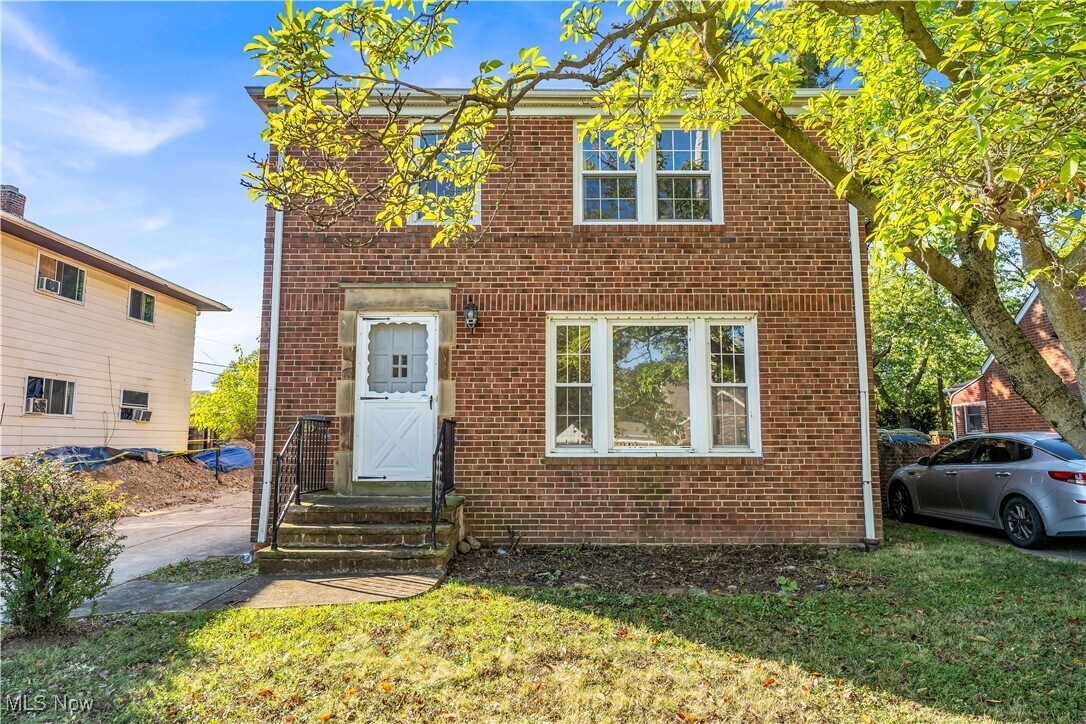 Primary Photo - 21550 Miller Ave