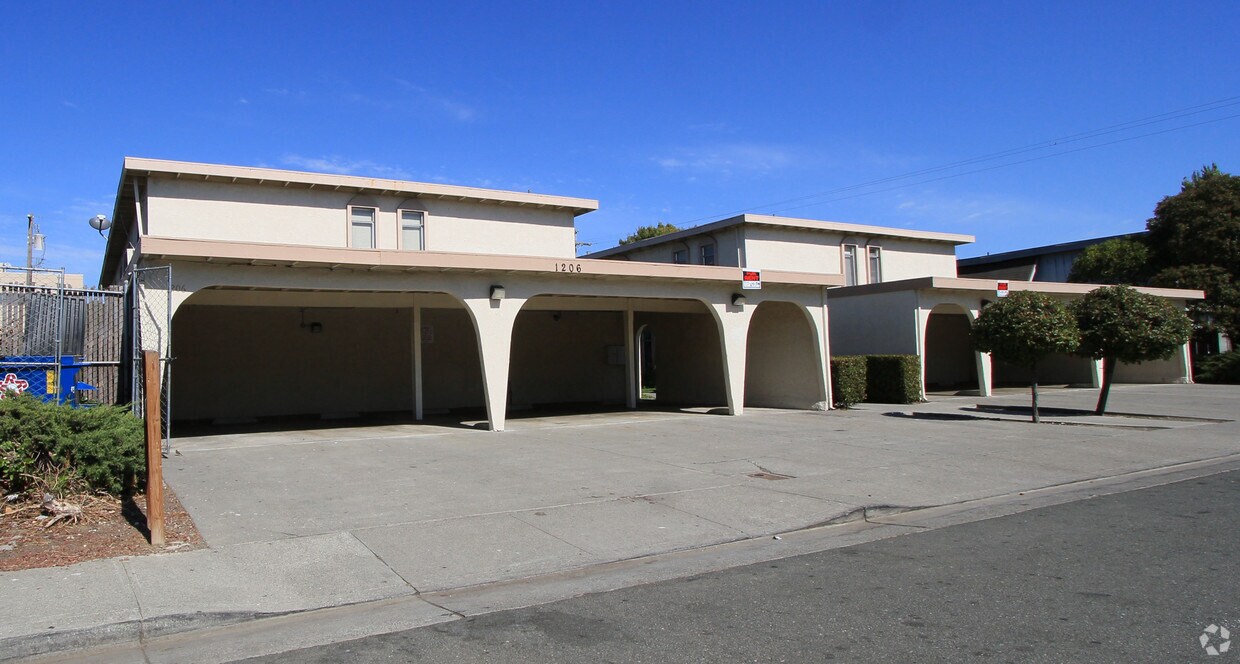 Primary Photo - 1200-1206 Dana Dr
