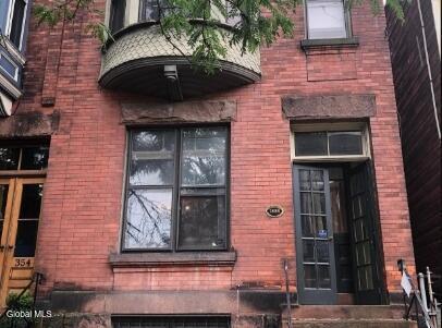 Foto principal - 356 Hamilton St