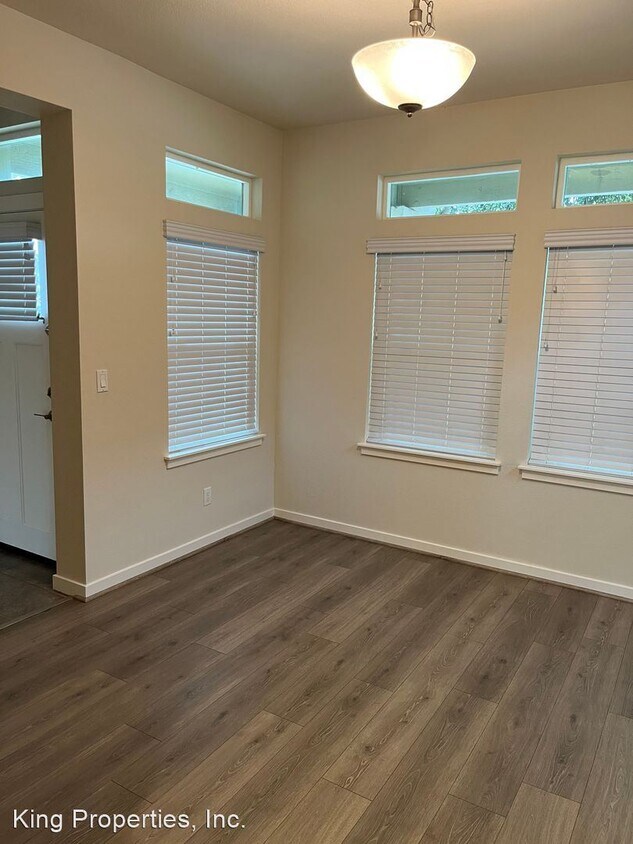 Foto del edificio - 3 br, 2.5 bath House - 260 Grande Avenue