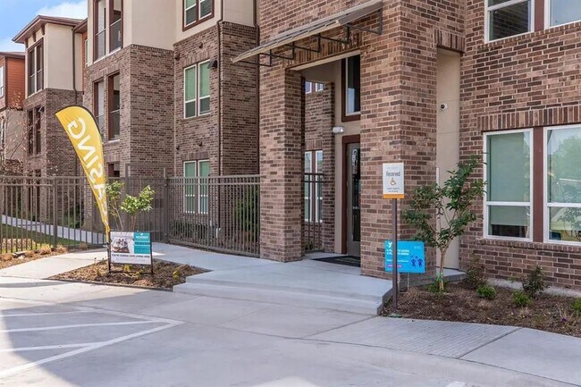 Foto del edificio - 540 Richcrest Dr