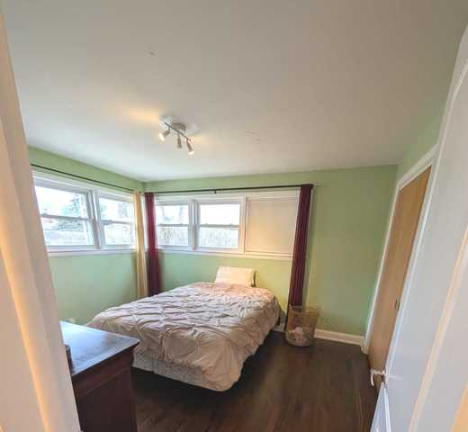 Foto del edificio - 5151 Chase Ave