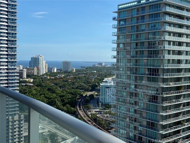 Building Photo - 1100 S Miami Ave