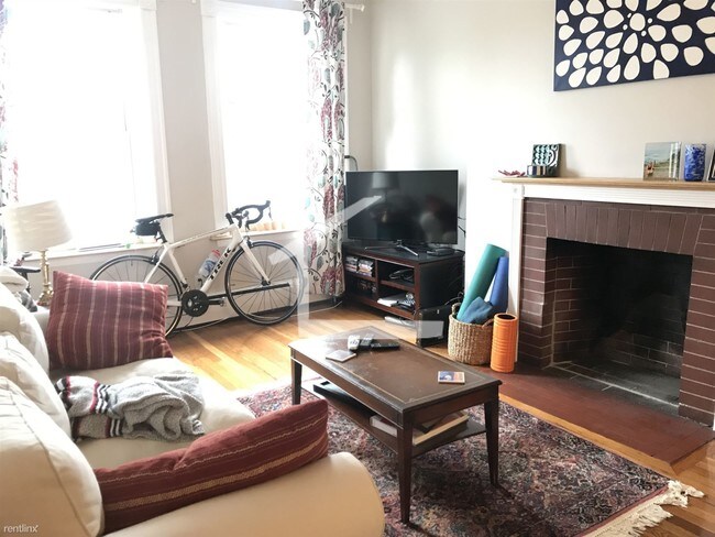 Building Photo - 2 br, 1 bath Apartment - 170 Winthrop Rd # Gp