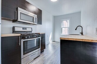 Building Photo - 826 E Warrington Ave