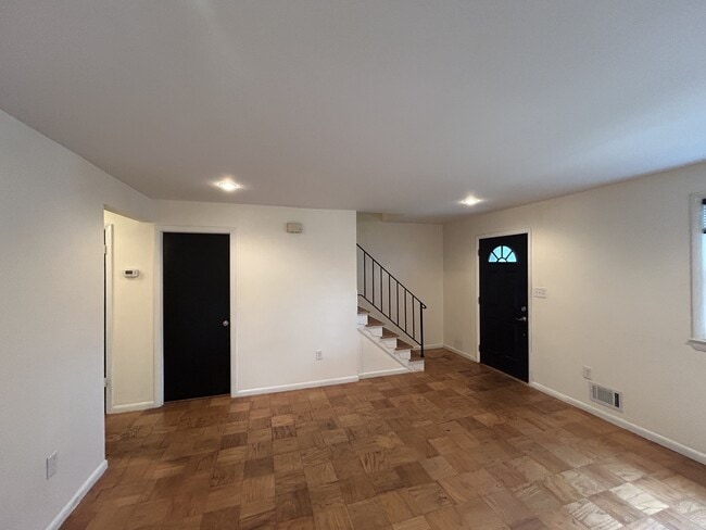 Photo - 6537 Beechwood Dr Townhome