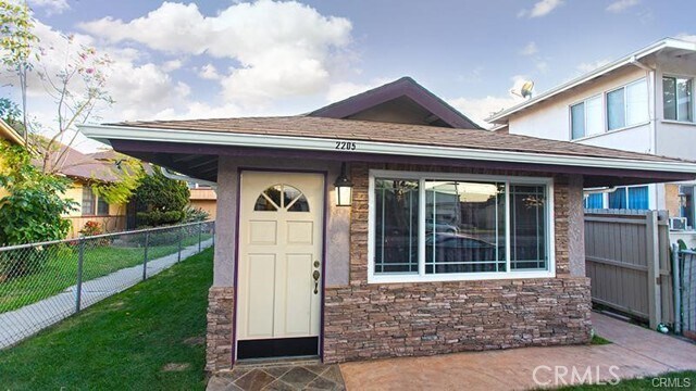 Foto del edificio - 2205 W Olympic Blvd