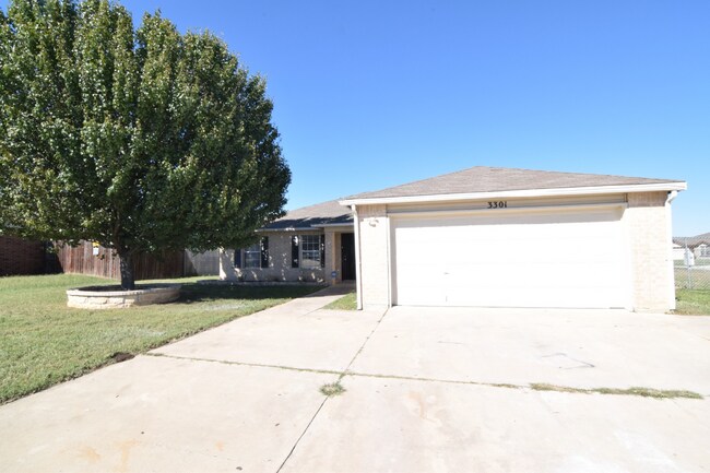 Foto del edificio - 3301 Driftwood Dr