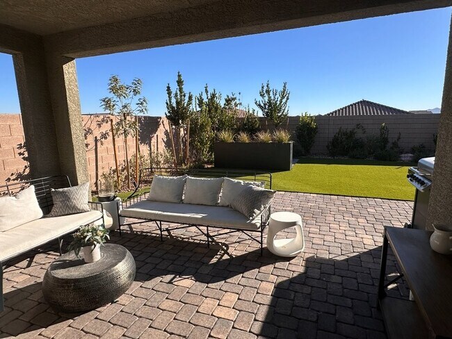 Foto del edificio - 10114 Blue Cereus St