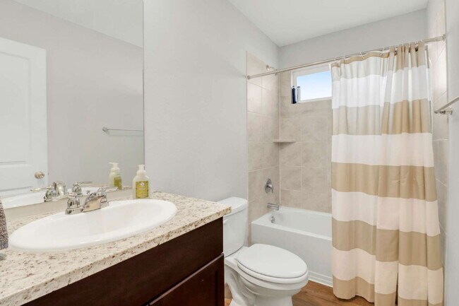 Foto del edificio - 15327 Shortwing