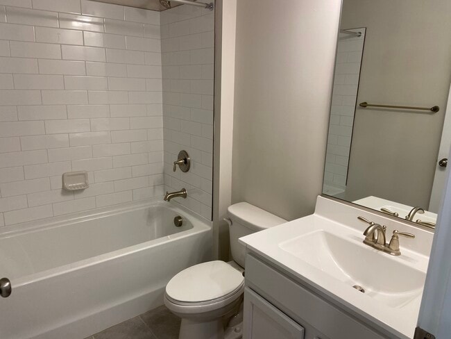 1st Floor, full bath - 403 E International Rd