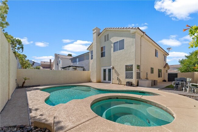 Foto del edificio - 9433 Deer Lodge Ln