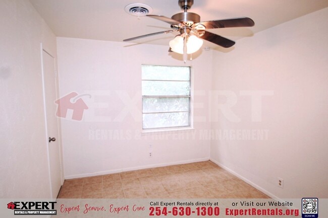 Foto del edificio - Charming 3-Bedroom Home