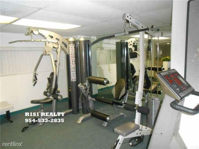 Building Photo - 2 br, 2 bath Condo - 4010 Galt Ocean Dr xxx
