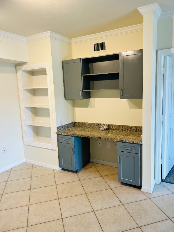 Building Photo - 6510 Emerald Dunes Dr