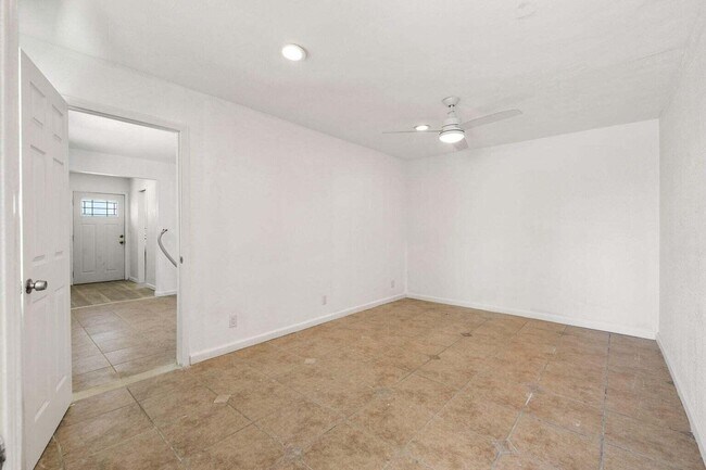 Building Photo - 44500 San Carlos Ave