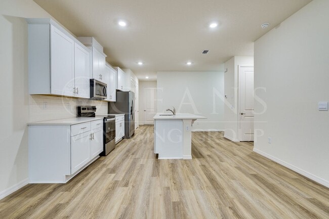 Building Photo - Refined Living in Halifax Plantation – Con...