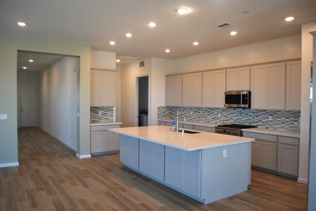 Foto del edificio - 12444 Primrose Grove Ln