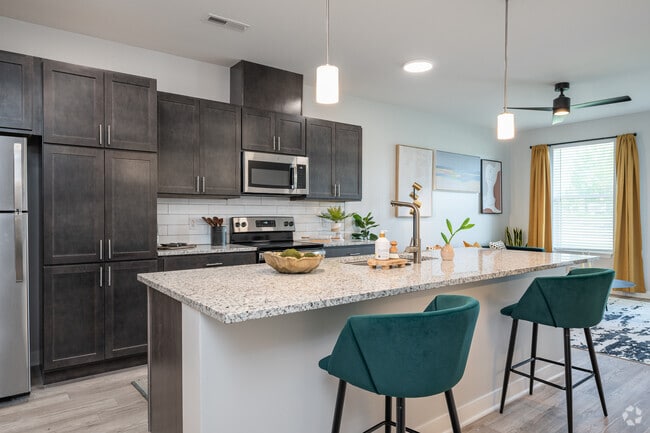 Interior Photo - Bold on the Blvd
