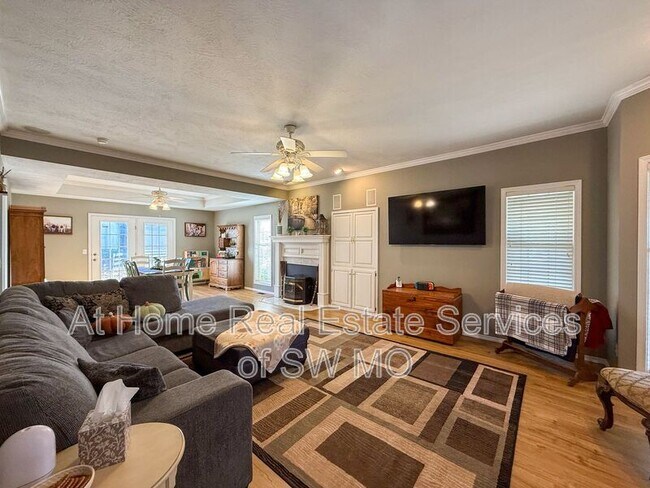 Foto del edificio - 2706 N Shady Cove