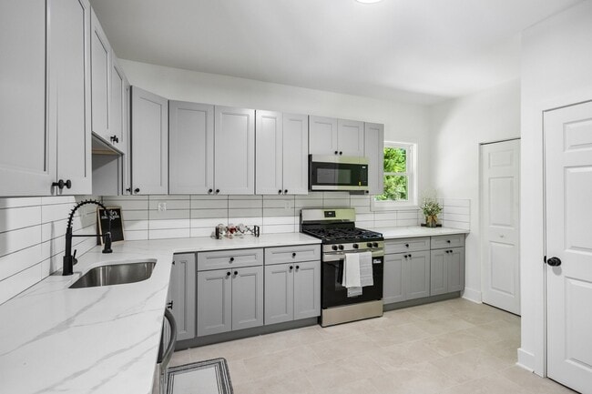 Building Photo - Roundrock Almira