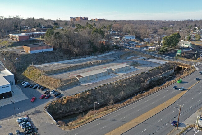 Building Photo - The Flats at Peters Creek