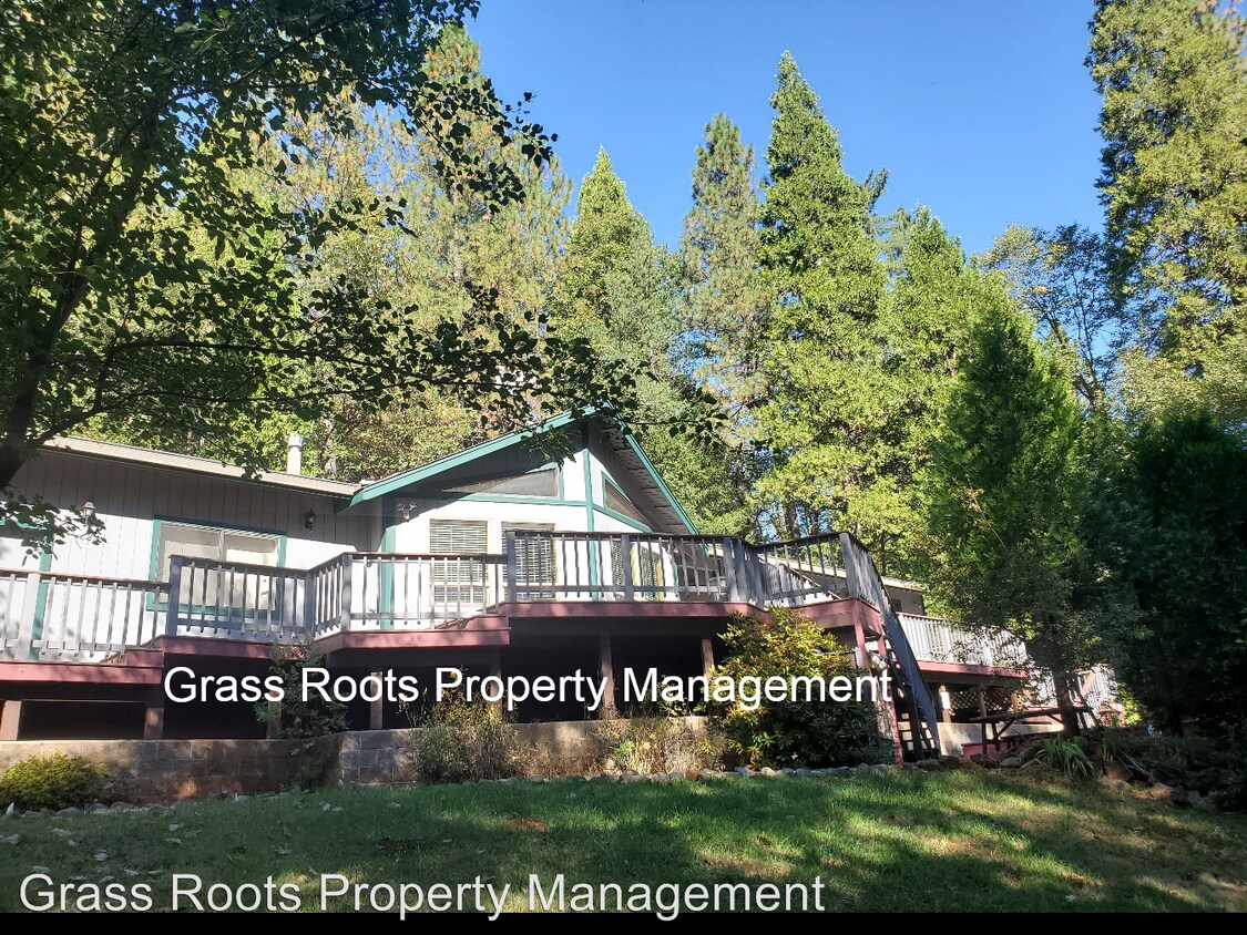 Primary Photo - 3 br, 2 bath House - 16243 Behr Mountain Rd