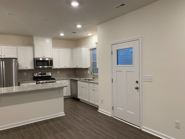 Building Photo - 8138 Ramsburg Dr