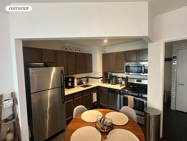 Foto del edificio - 164 Attorney St