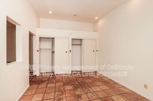 Foto del edificio - 201 Meadowlark Ln