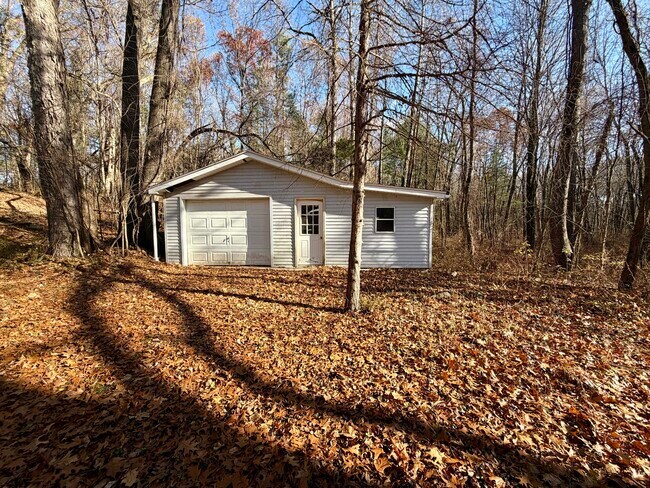 Foto del edificio - 10909 Bennett St SE