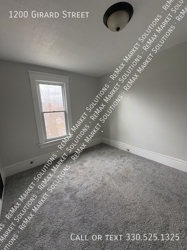 Building Photo - 1200 Girard St