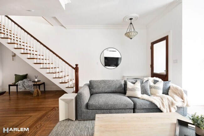 Building Photo - 316 W 138th St Apt #Triplex