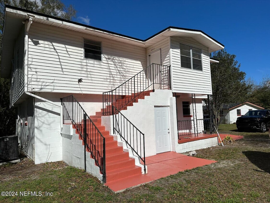 Foto principal - 6412 New Kings Rd
