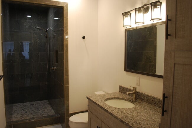 Building Photo - 111 Court Sq