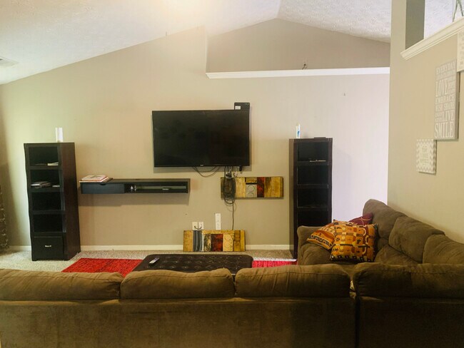 Foto del edificio - 180 Pebble Brooke Ct