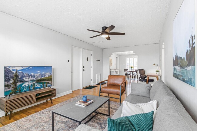 Foto del edificio - 1666 Detroit St