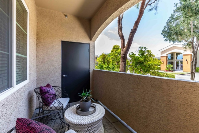 Building Photo - Elysian at St Rose