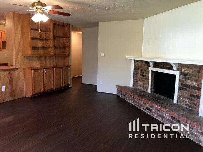 Foto del edificio - 17602 Poppy Trails Ln