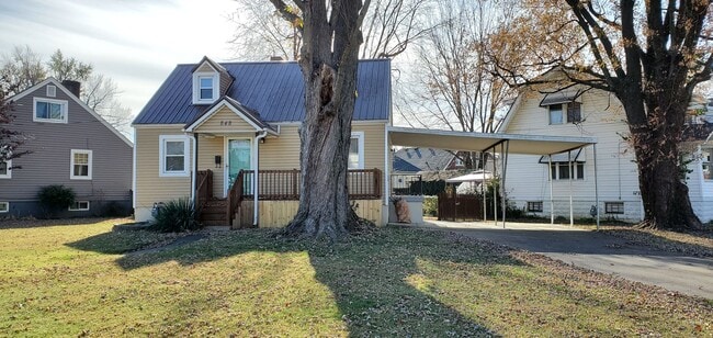 Photo - 848 Reading Rd House