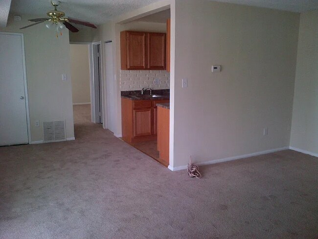 Building Photo - 5410 85th Ave