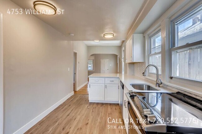 Foto del edificio - 4753 N Williams St