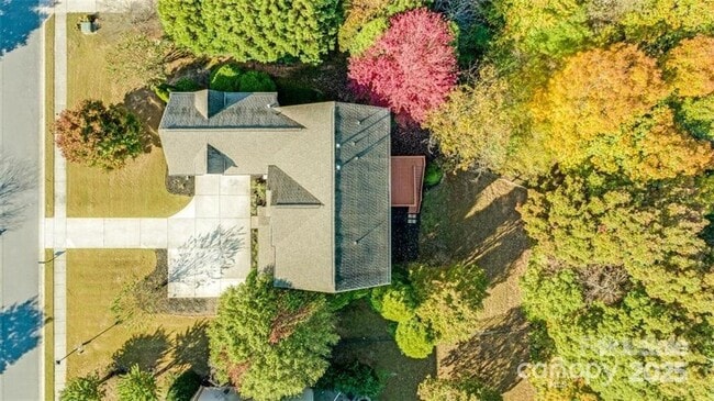 Building Photo - 407 Ranelagh Dr