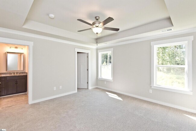 Foto del edificio - 100 Evergrace Wy